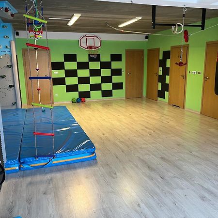 Apartamenty Blisko Slonca - Jacuzzi, Playgrounds Nowy Targ Exterior foto
